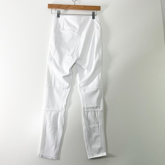 Fabletics High Waisted Motion365 Moto Leggings Women Activewear White Medium NEW - Picture 3 of 12